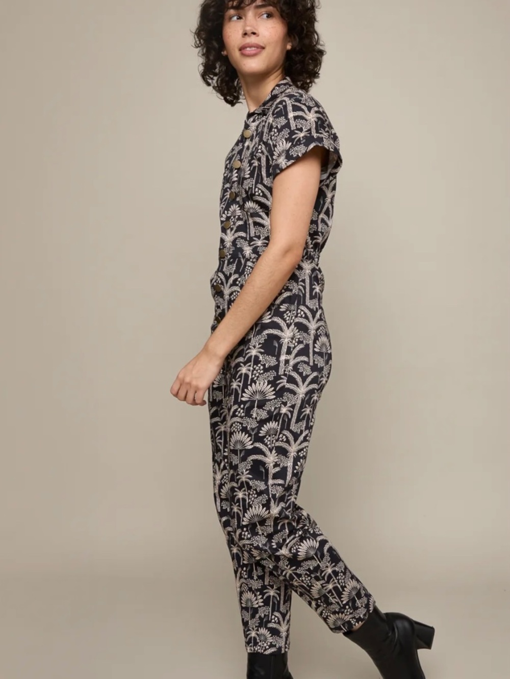 Mixed by Nasarin Classic Jumpsuit in Paloma - Picture 2 of 10